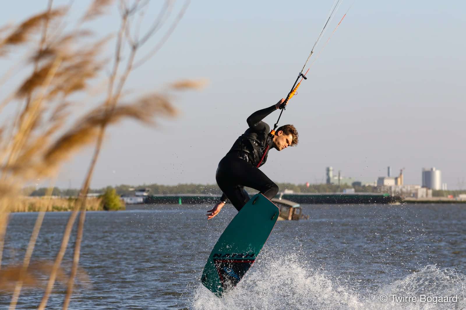 Begrijp de basisprincipes van kitesurfen