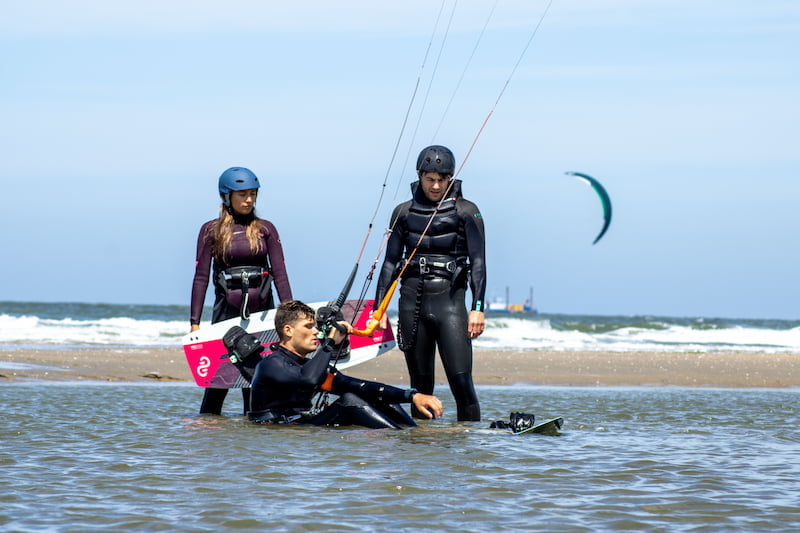 Hoe kun je springen met kitesurfen?